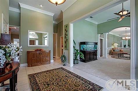 3rd image of 904 Meadow Ln