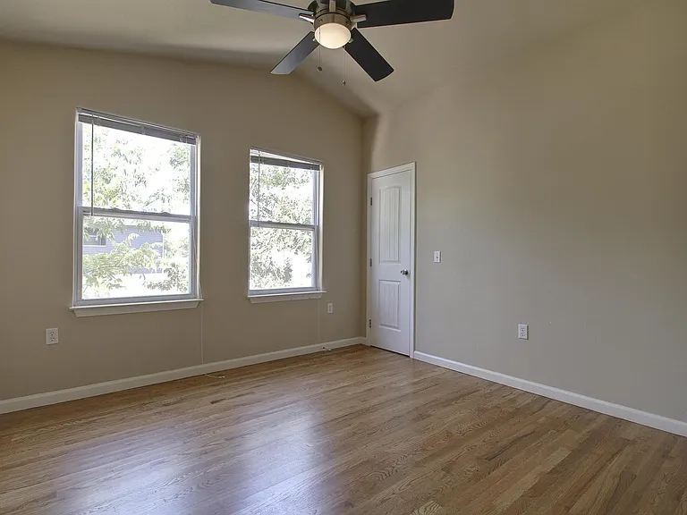 4509 Depew Ave — Photo 21