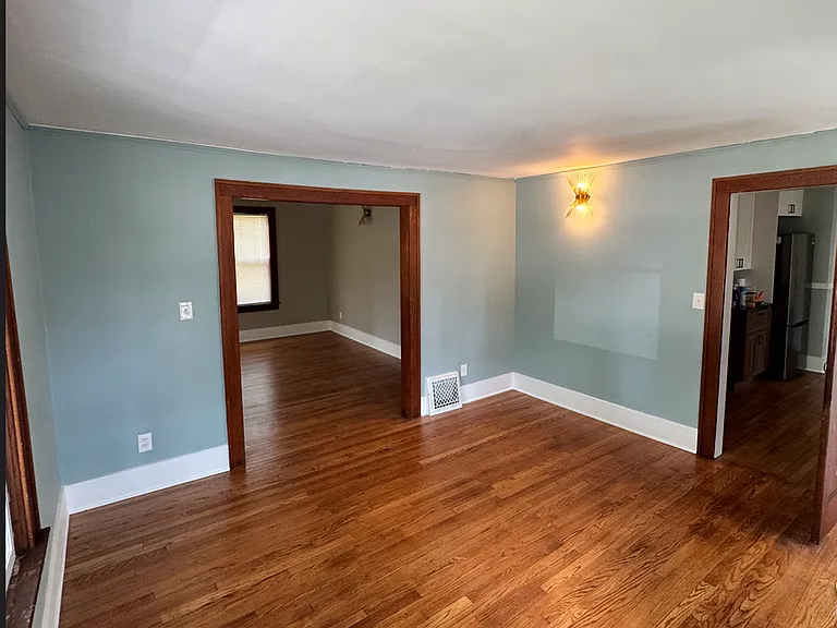 1625 S Maple Rd — Photo 8