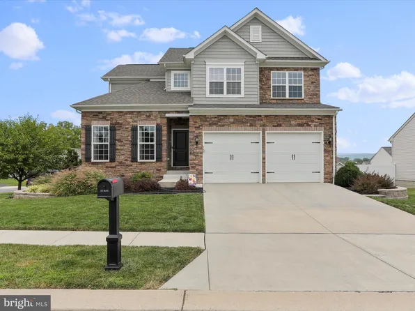 500 Evangeline Dr #143, Waynesboro, PA 17268