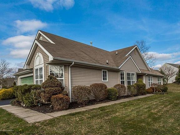 5th image of 11 Skylark Ln
