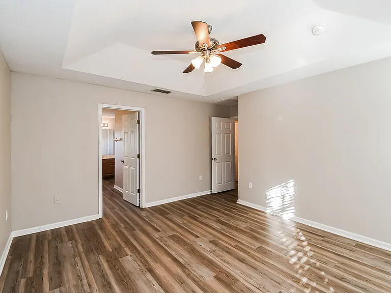 801 Crystal Spring Way St — Photo 12