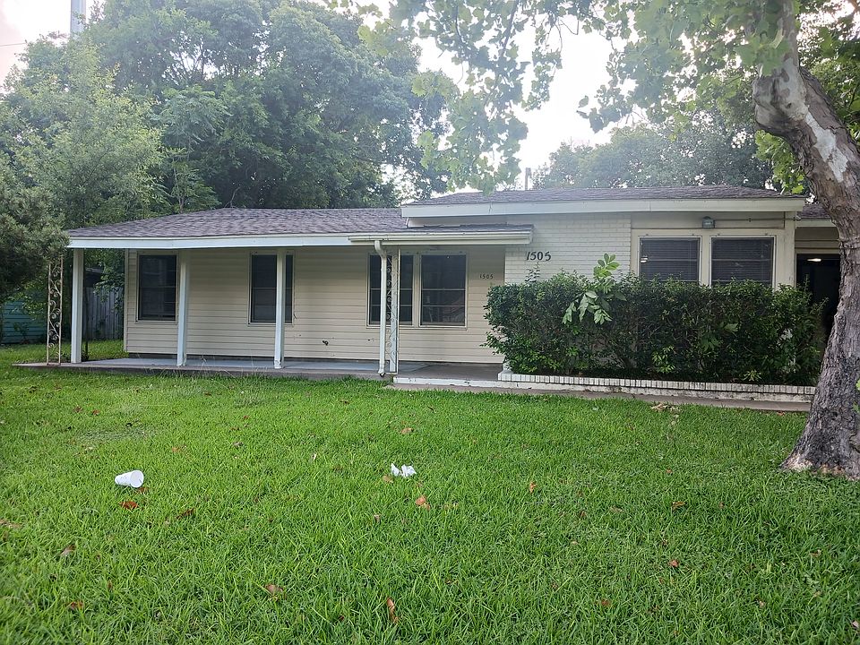1st image of 1505 13th St N