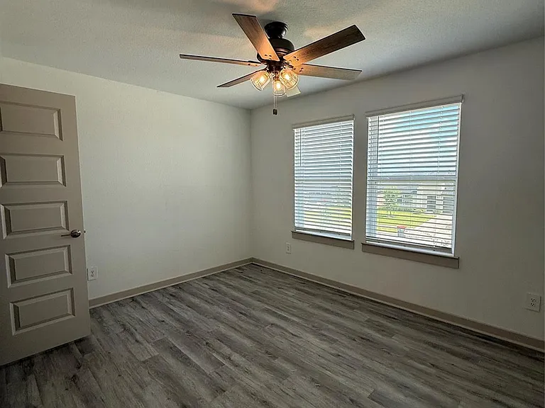 28934 Lupo River Ct — Photo 25