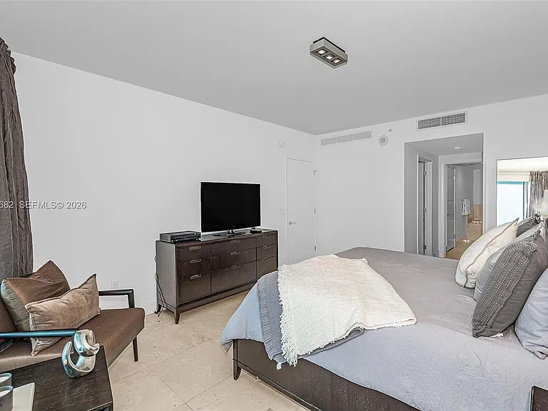 17001 Collins Ave #3507 — Photo 16