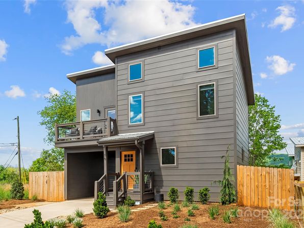 16 Oak Hill Dr, Asheville, NC 28806