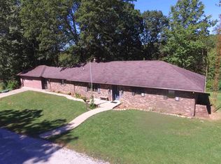 1643 Hillcrest Dr, Spencer, IN 47460