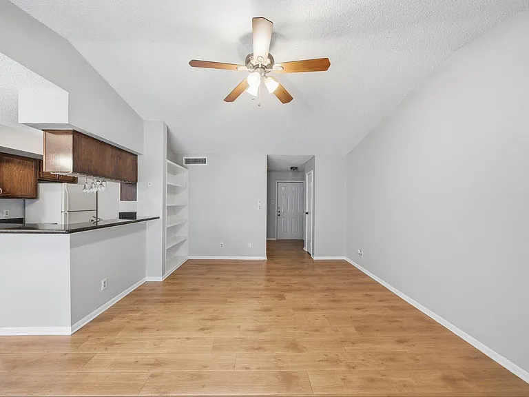 2120 El Paseo St #2812 — Photo 15