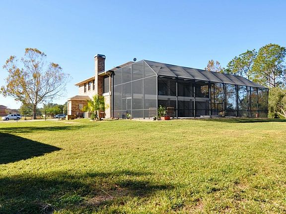 5th image of 200 Country Circle Dr W