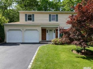 48 Barry Ln, Syosset, NY 11791