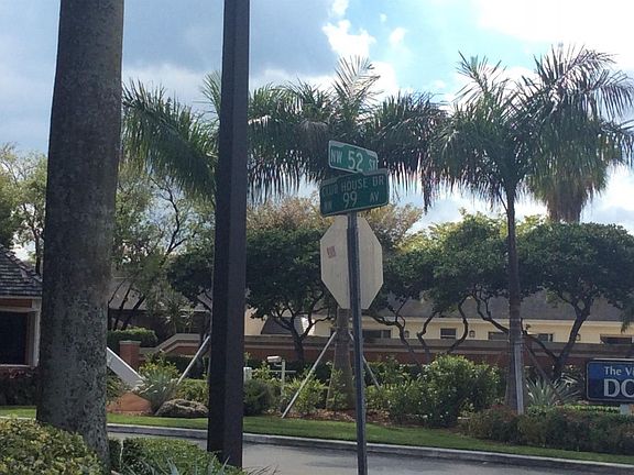 5th image of 10056 NW 51st Ter