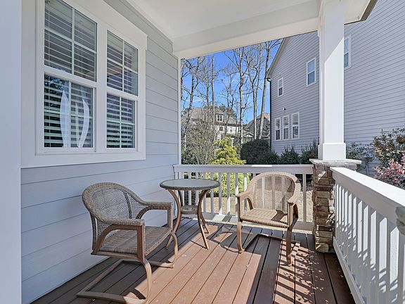 5th image of 109 Jumping Creek Ct