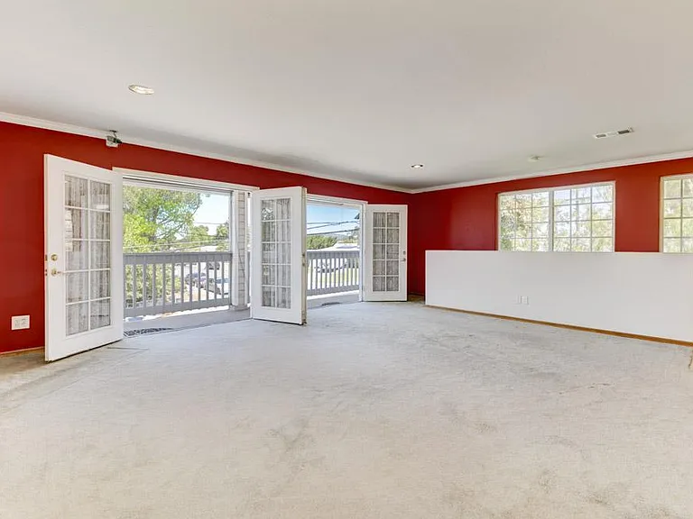 5993 Howell Dr — Photo 12