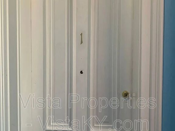 3rd image of 514 W Oak St #1 & 2