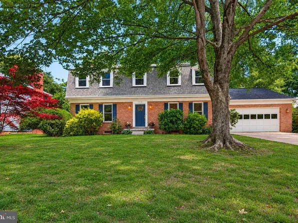 5410 Waycross Dr, Alexandria, VA 22310