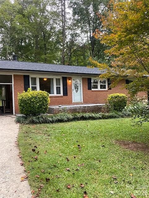 1st image of 928 Blacksnake Rd