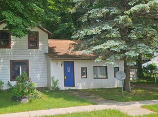 515 Osterhout St, Schoolcraft, MI 49087