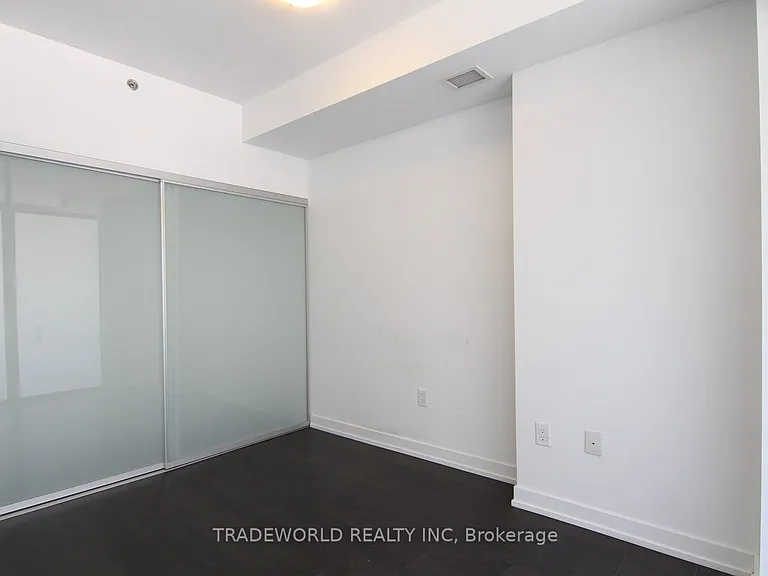 426 University Ave #2810 — Photo 7