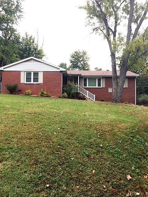 1st image of 209 Hillcrest Dr S