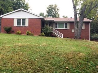 209 Hillcrest Dr S, Madisonville, KY 42431