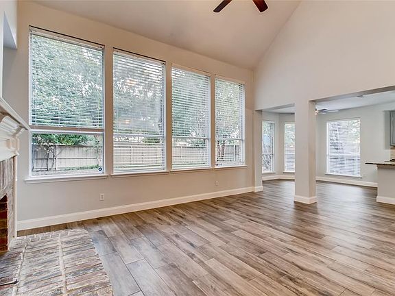 4th image of 8713 Falcon Crest Dr