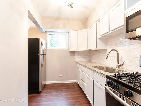 4th image of 225 E Pineview Dr