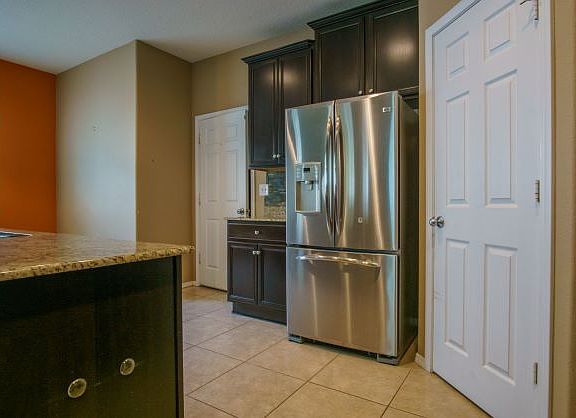4th image of 8820 Turnstone Shore Ln
