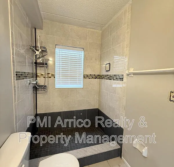 2812 Somerset Park Dr #203 — Photo 10