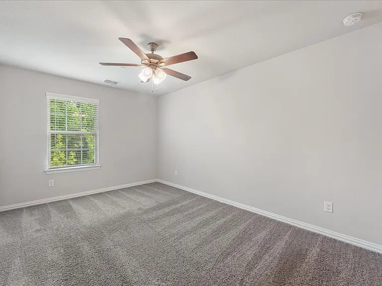 1274 Alamo Dr — Photo 8