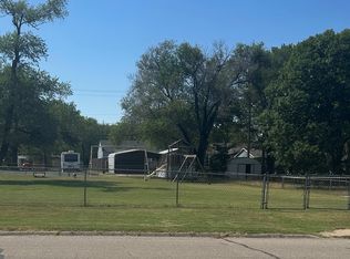 1517 Robbins St, Augusta, KS 67010