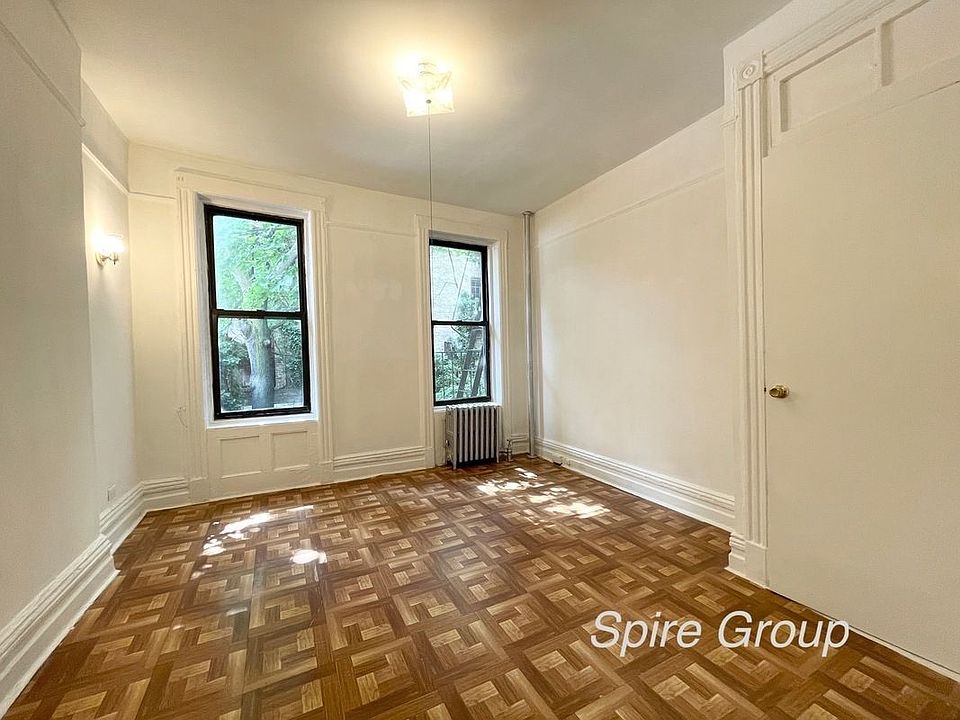 1st image of 226 W 4th St #7
