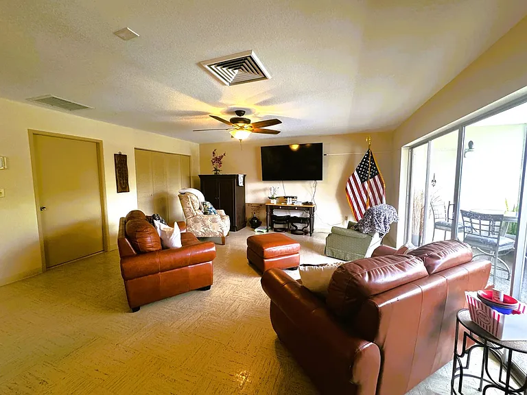 21300 Brinson Ave #113 — Photo 26