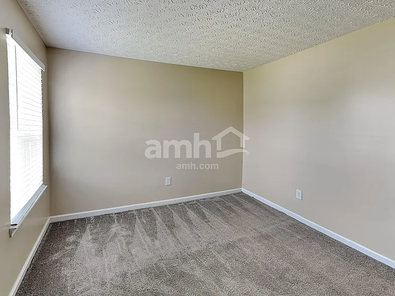 317 Evergreen Cir — Photo 14