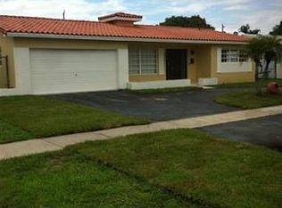 5307 Jackson St, Hollywood, FL 33021