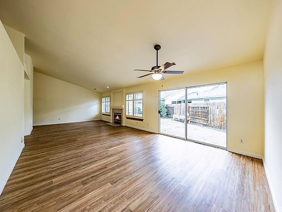4th image of 1773 Evergreen Ct