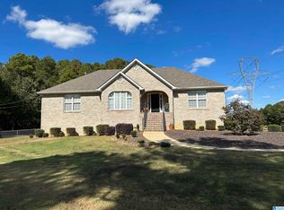 6591 White Oak Ln, Bessemer, AL 35023