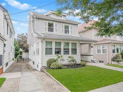 1738 Burnett St, Brooklyn, NY, 11229