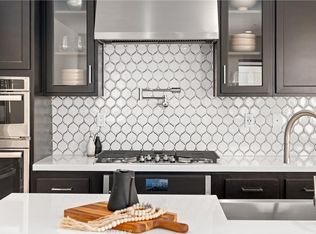 11433 Arch Hill Dr, Corona, CA 92883