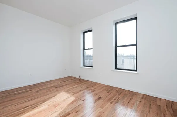 Rented by Blip LLC | media 8