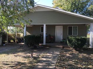 513 S Walnut St, Bernie, MO 63822