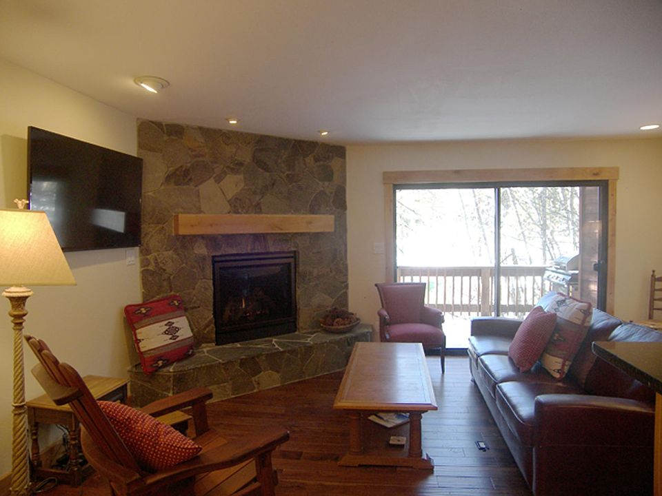 Living Area with flat screen and gas fireplace