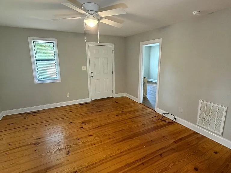 107 Juniper Ln #A — Photo 3