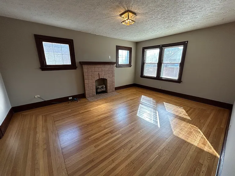 3340 Wunder Ave #2 — Photo 5