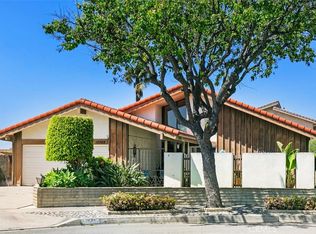 17245 San Ricardo Cir, Fountain Valley, CA 92708