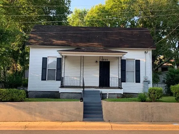 1004 E Houston St, Marshall, TX 75670