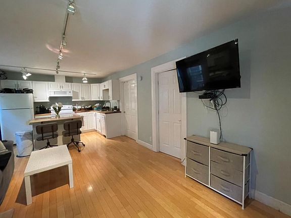5th image of 555 Lytton Ave #5