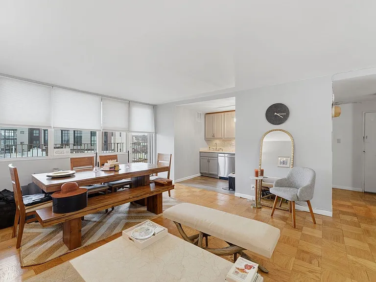 6040 Boulevard East #7L — Photo 4