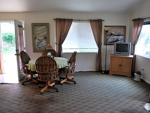 5th image of 9194 Coker Rd