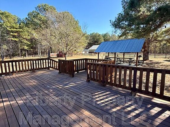 5th image of 143 Quail Dr
