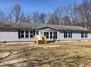 848 Ronald St, Quincy, MI 49082